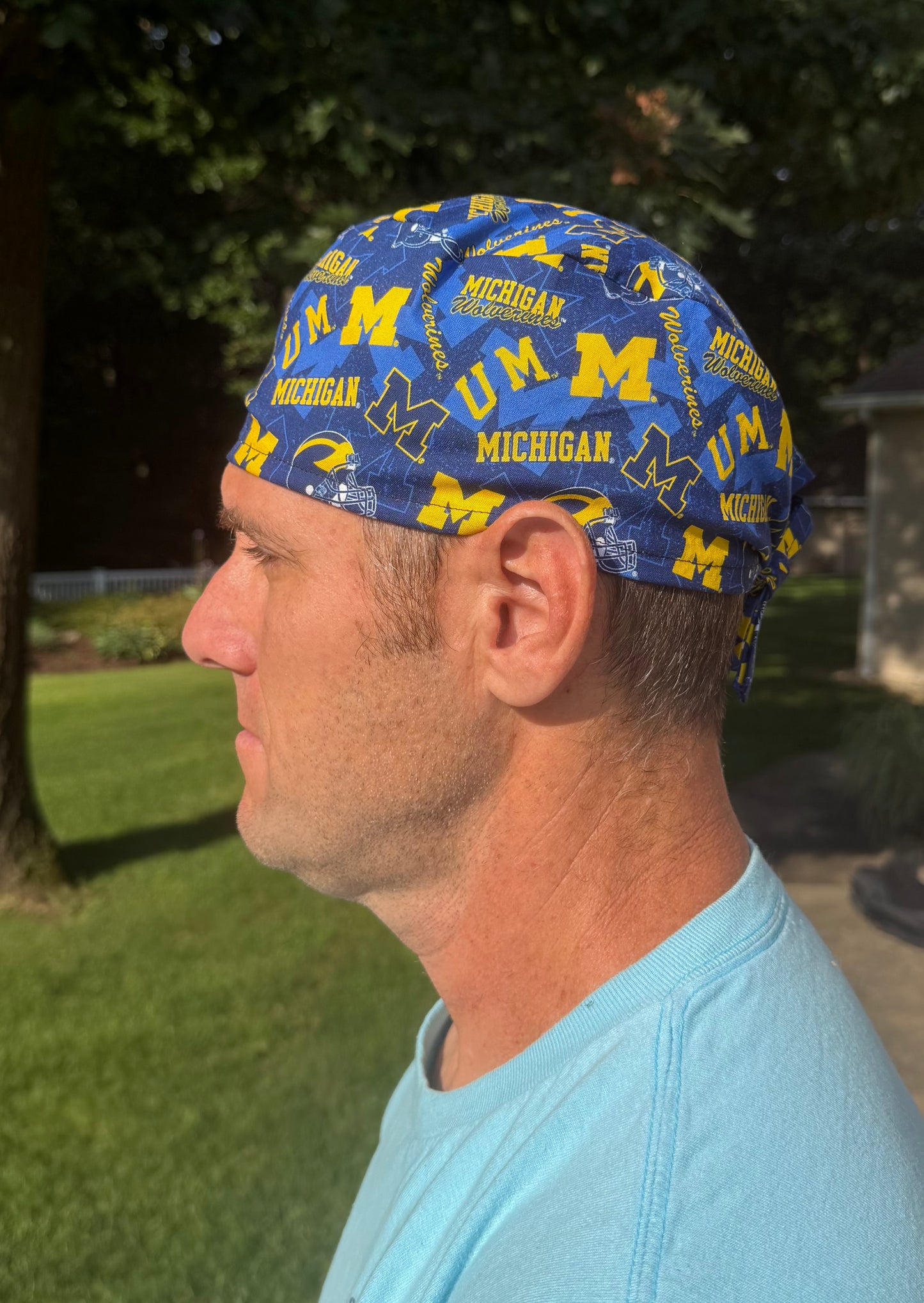 University of Michigan wolverines U of M maize blue skull scrub cap mens