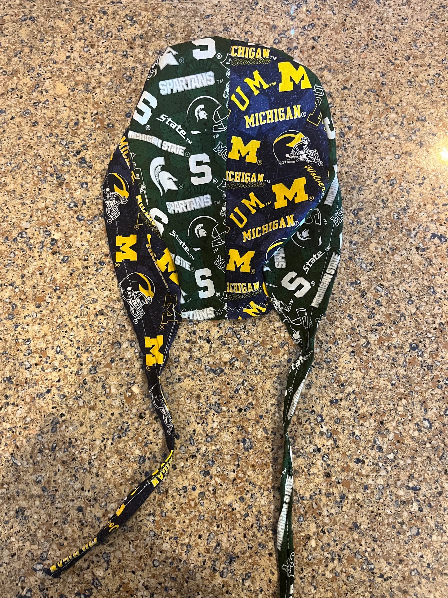 MSU U of M michigan state university house divided skull scrub cap mens