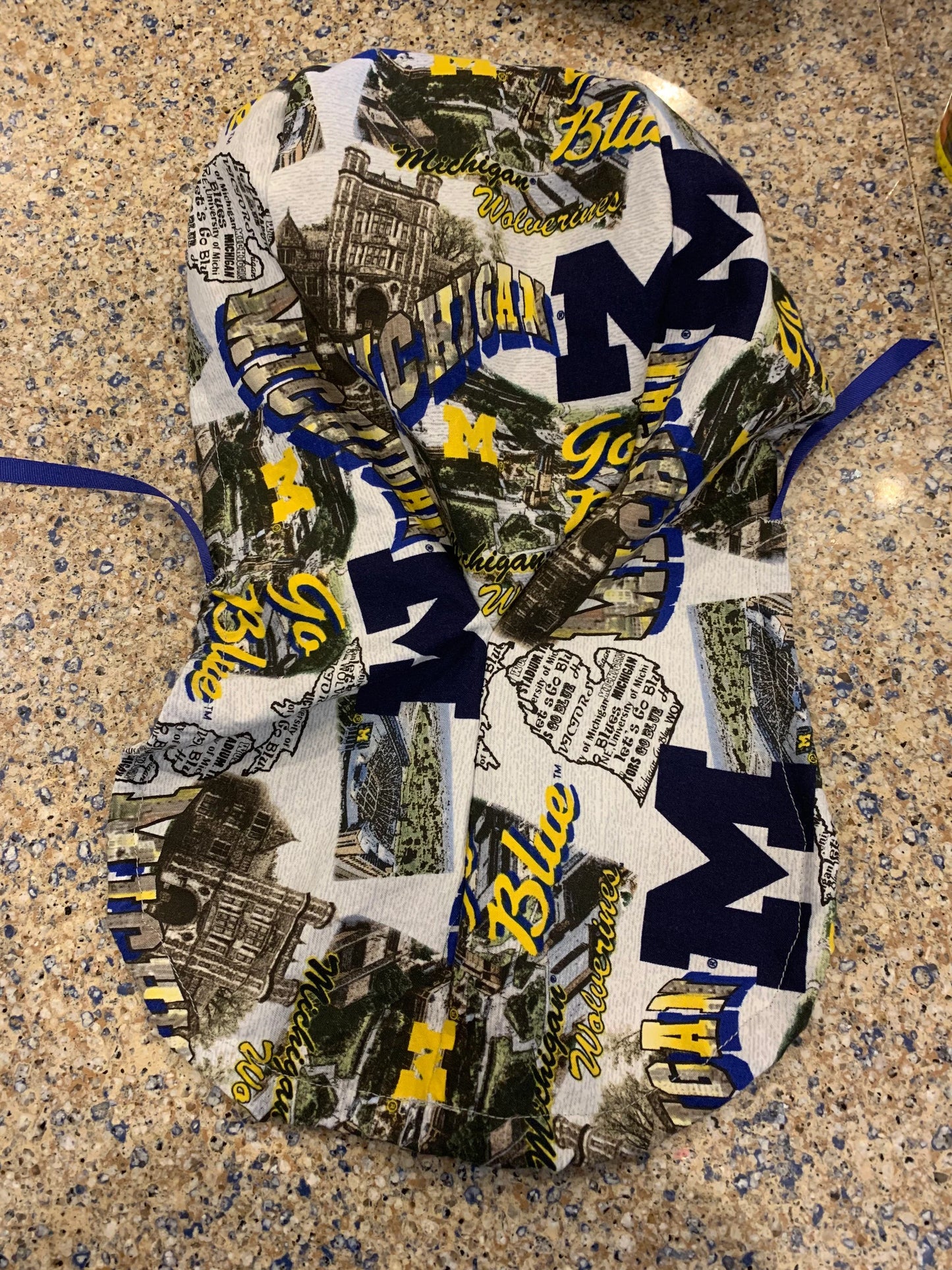 University of Michigan wolverines maize blue u of m landmarks ponytail scrub cap womens