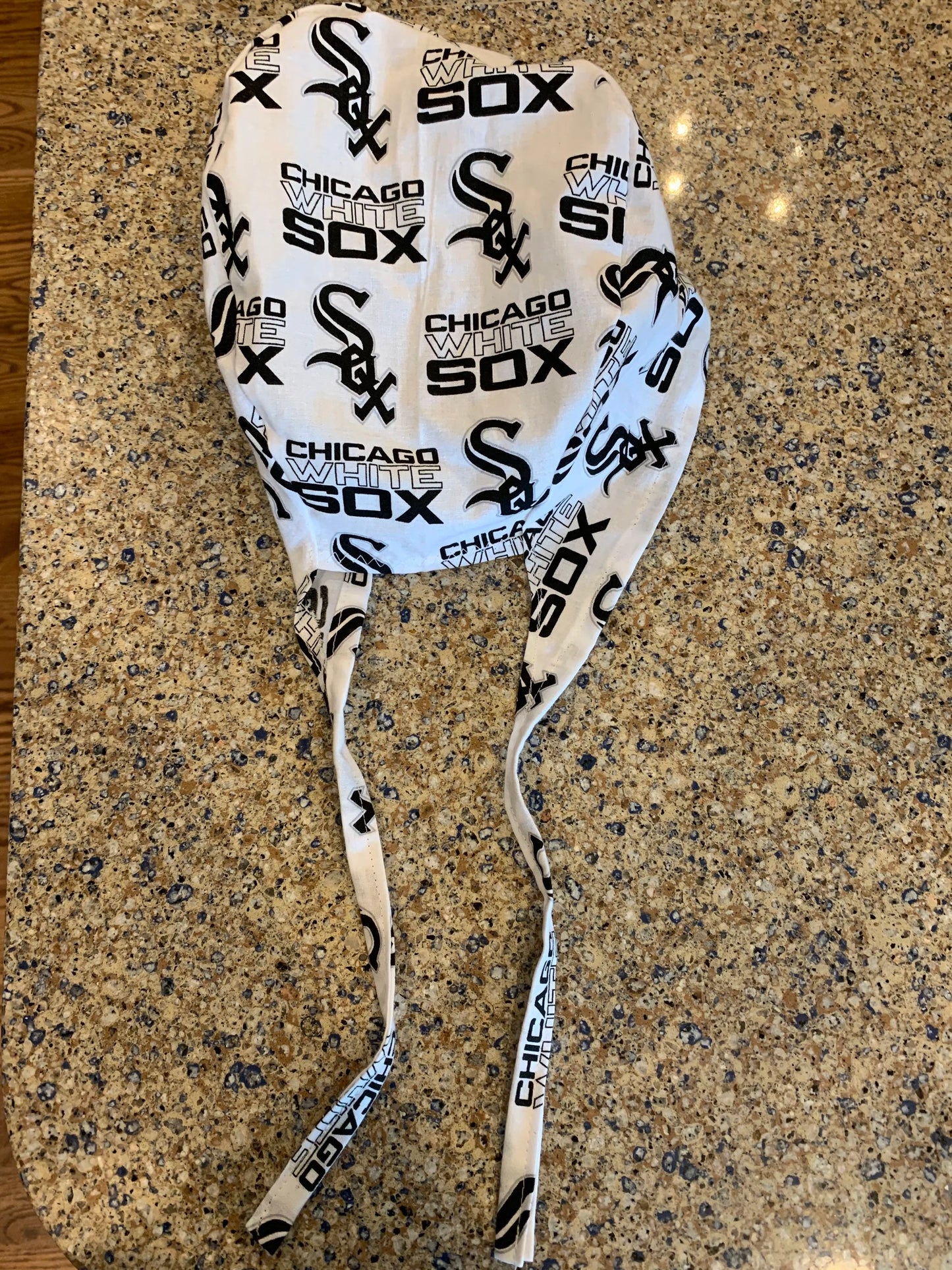 Chicago White Sox baseball skull scrub cap mens