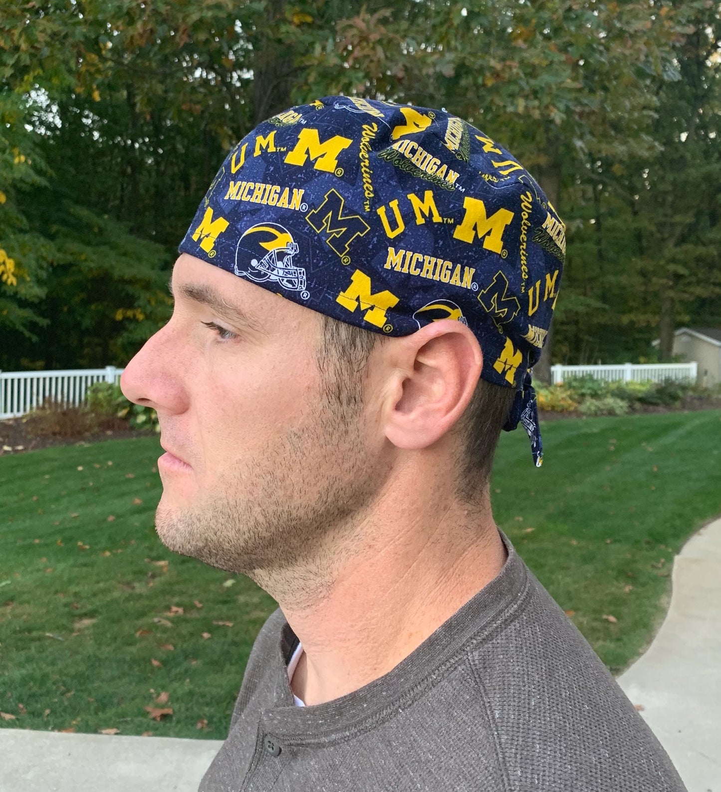 University of Michigan wolverines U of M maize blue skull scrub cap mens