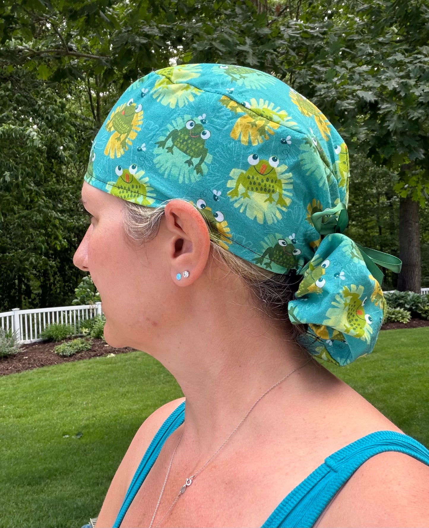 Frogs lily pad ponytail scrub cap womens